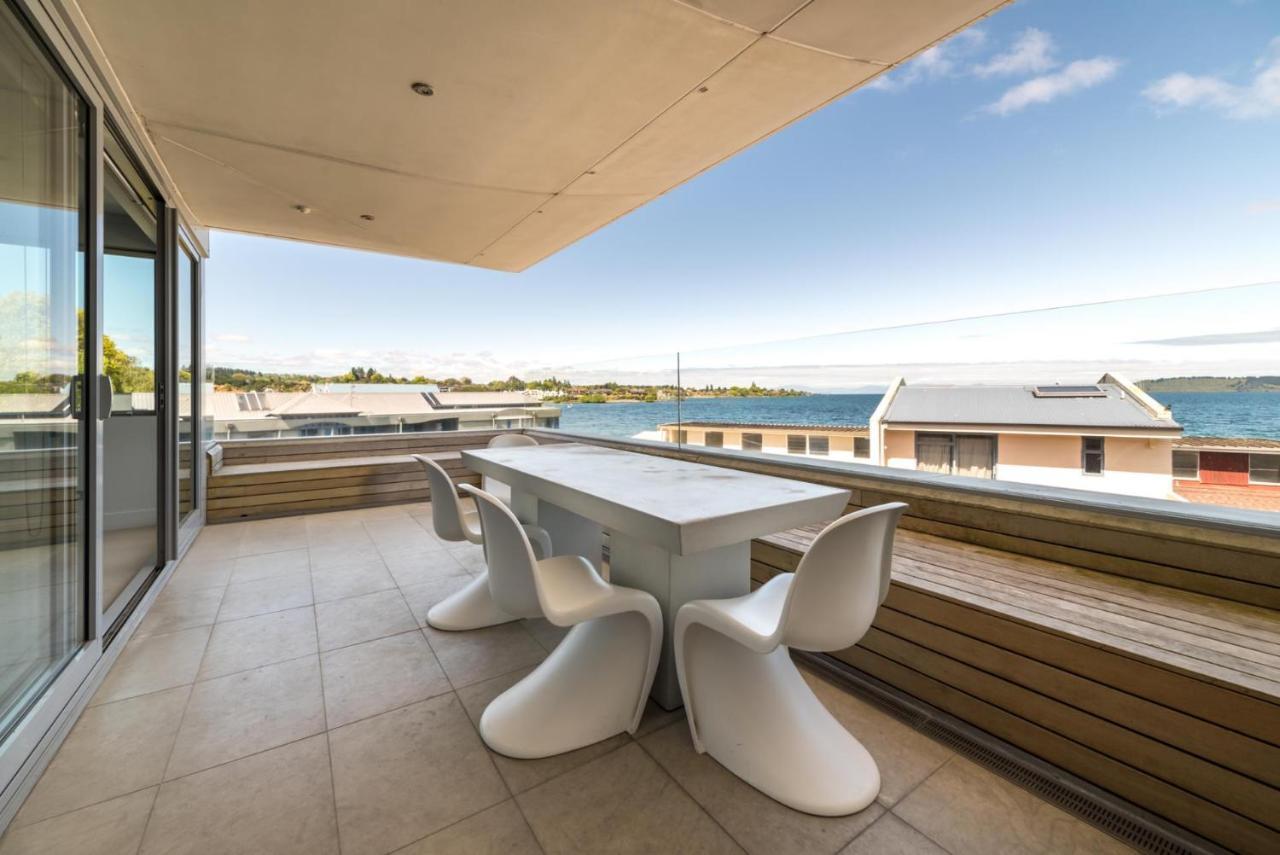 Sacred Waters Taupo Aparthotel Bagian luar foto