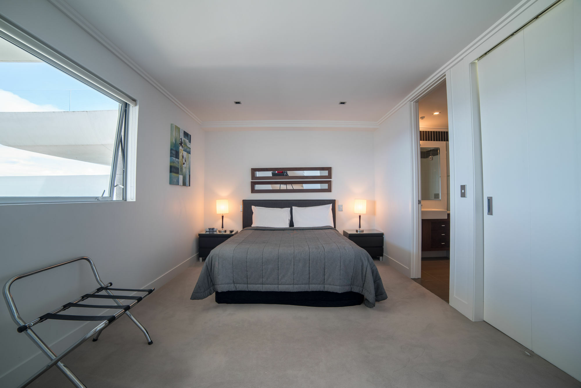 Sacred Waters Taupo Aparthotel Bagian luar foto A bedroom